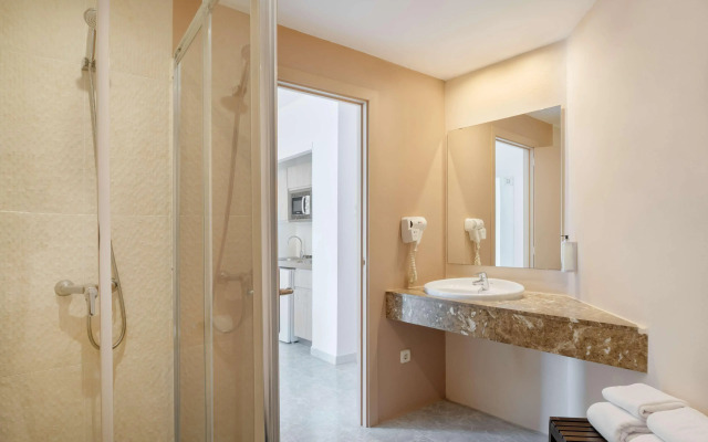 Sol Lunamar Palmanova Apartamentos – Adults Only