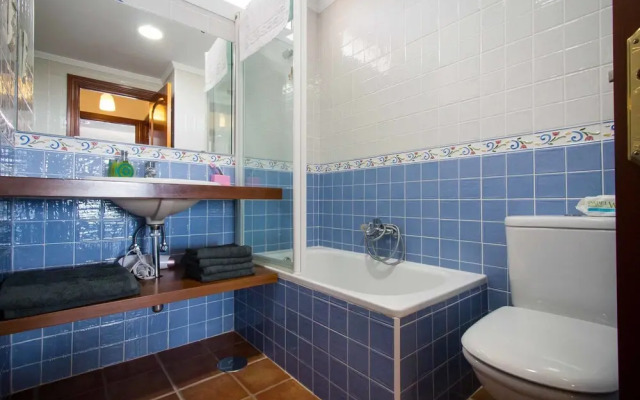 Holidays2Fuengirola Carvajal Sea Side