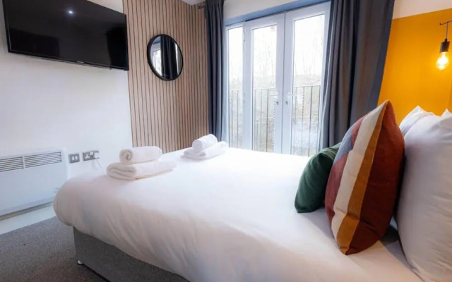 Two Bedrooms Near Hillsborough