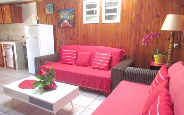 House with 2 Bedrooms in Le Tampon, with Wonderful Mountain View, Furnished Terrace And Wifi - 12 Km From the Beach