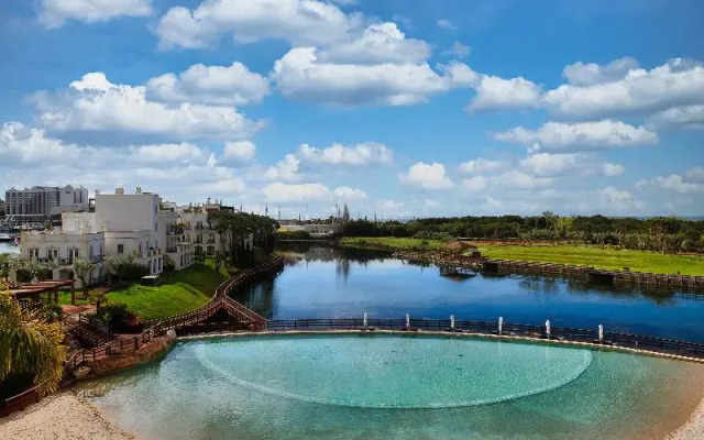 Domes Lake Residences