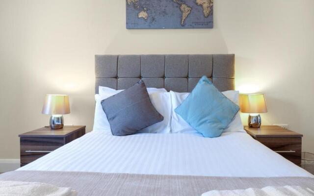 Heathrow Living Serviced Apartments by Ferndale