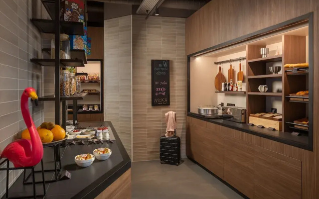 Moxy Paris Clamart