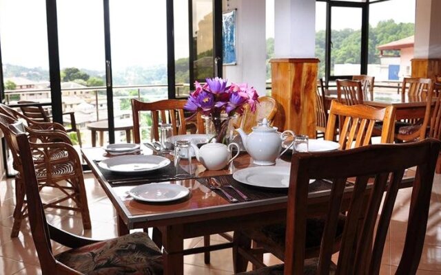 Lake Inn Kandy