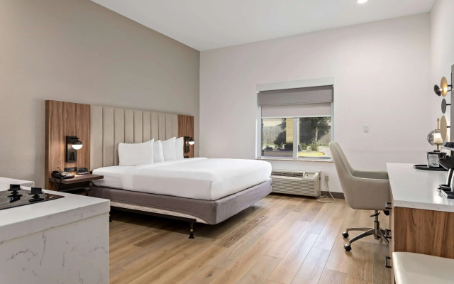 Hawthorn Extended Stay by Wyndham Port Arthur