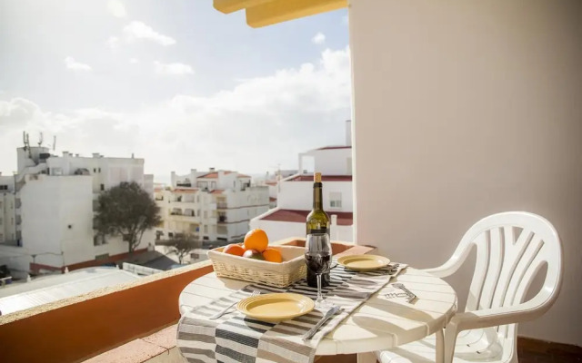 A06 - Seaview 1 Bed Apartment by DreamAlgarve