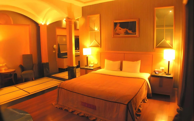 Changsing Business Motel