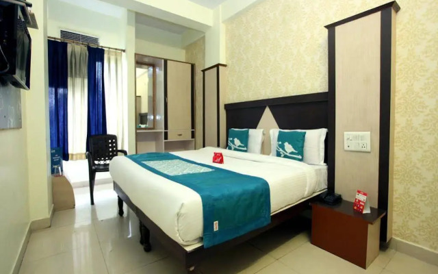 OYO 2326 Hotel Star Plaza