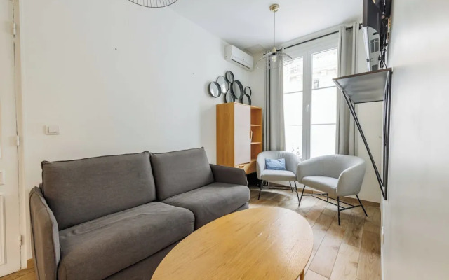 Serenity Near Saint-lazare Station