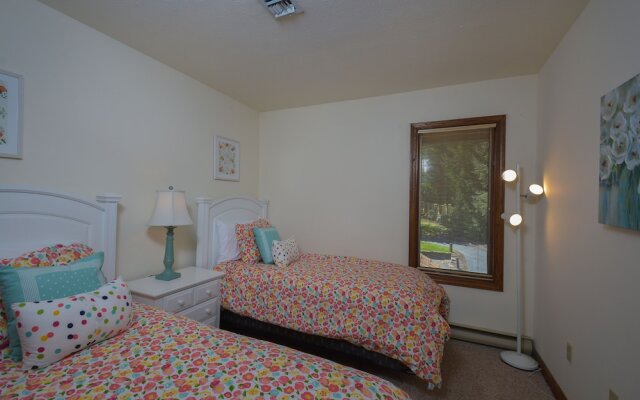 Majestic View 3 Bedroom Townhome