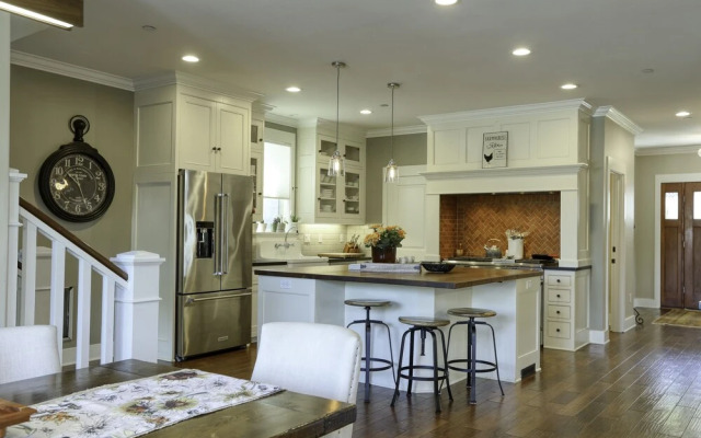 552 Paseo Street 4 Bedroom Home by Redawning