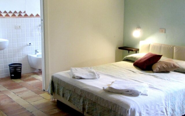 Villa With 6 Bedrooms in Mondavio, With Wonderful Mountain View, Priva