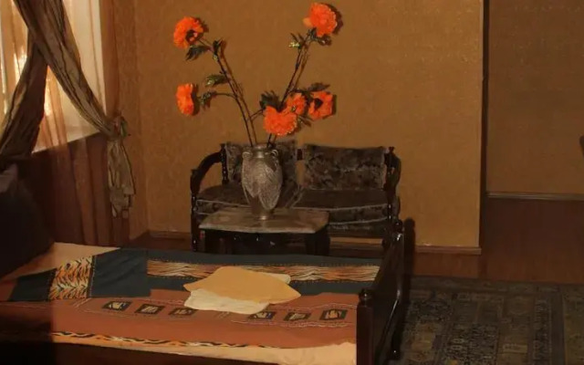 Diplomati Hotel