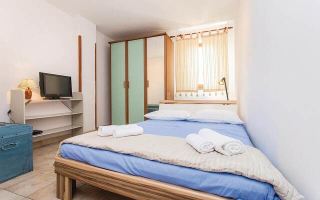 Amazing Home in Malinska With Wifi and 3 Bedrooms