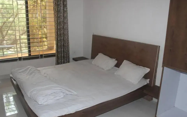 Maalgudi Hotel & Restaurant