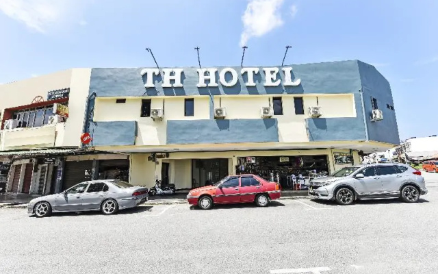 Th Hotel by OYO Rooms — 2-star hotel in Bahau