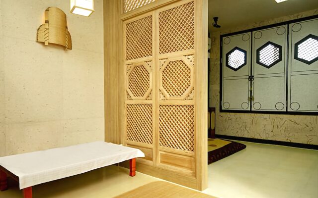 Yangyang Freesia Pension