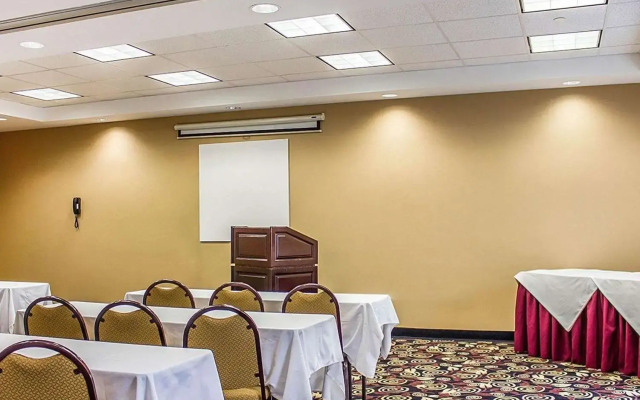 Holiday Inn Cheshire - Southington by IHG