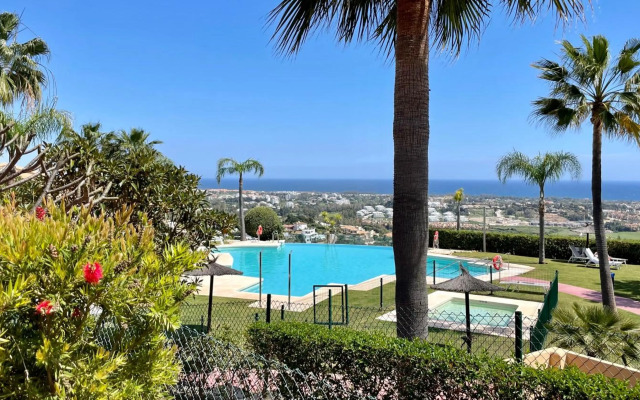 Modern and luxurious holiday home with sea views in Benahavís