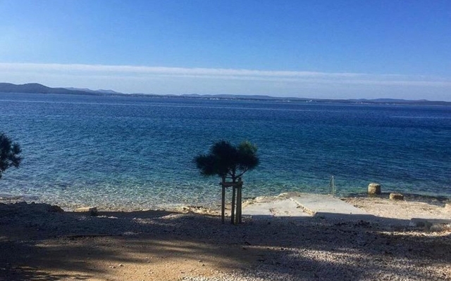 Apartment Mirja - 50 m from beach: A4 Petrcane, Zadar riviera