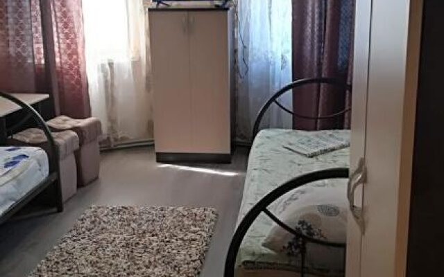 Guest House on Novorossiyskaya 84