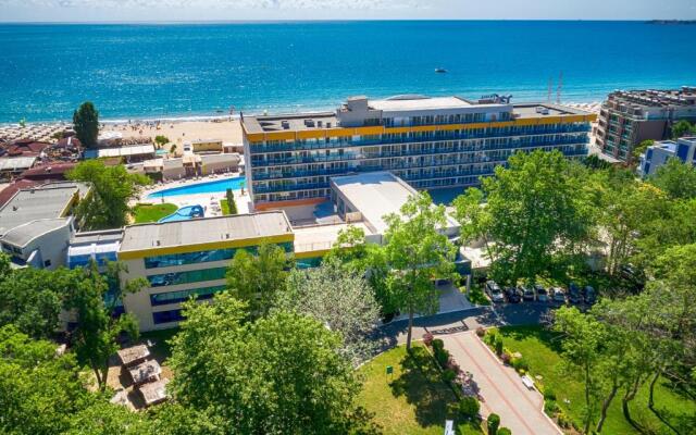 Hotel Glarus Beach