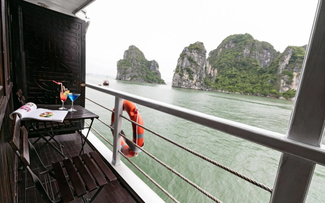 Halong Carina Cruise