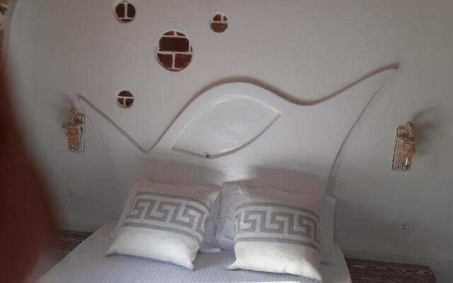 Relax Holistic House