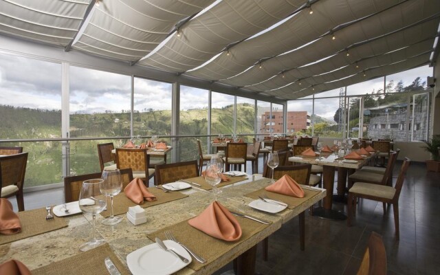 Hotel Stubel Suites and Cafe