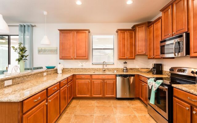 Villa Oasis Sunset 6 Bedroom Reunion