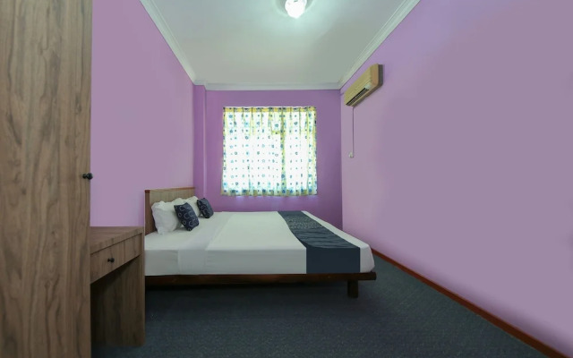 OYO Capital O 89876 Safari Hotel