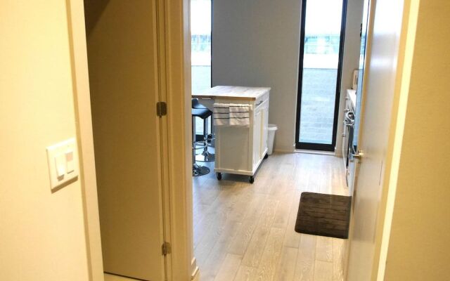 Amazing 1BR Unit in Popular