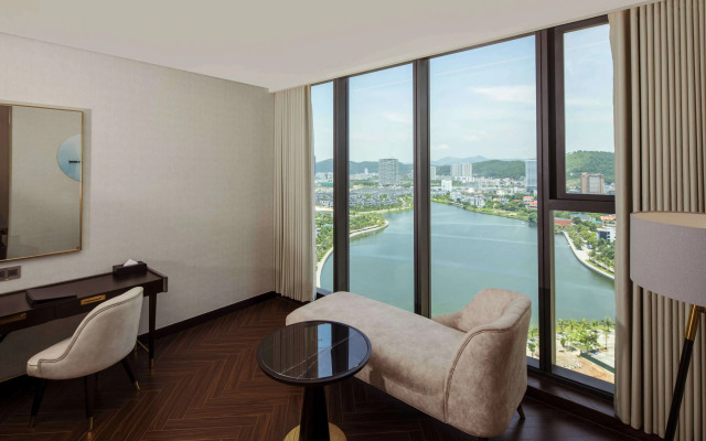 Radisson Blu Hotel, Ha Long Bay