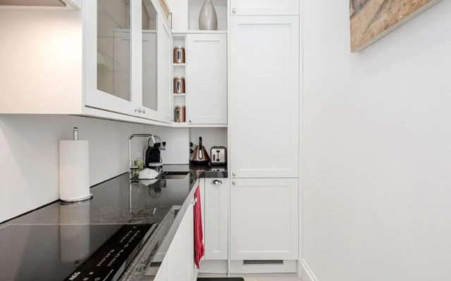 Oxford Street 2 Bed Apartment