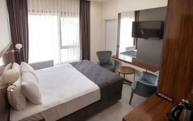 Med Airport Hotel