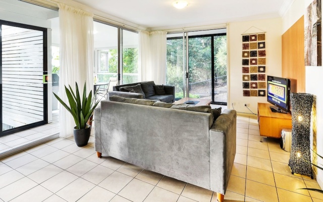Oasis 1 Hamilton Island 2 Bedroom Apartment In Central Location With Golf Buggy – Lobby – Hamilton Island