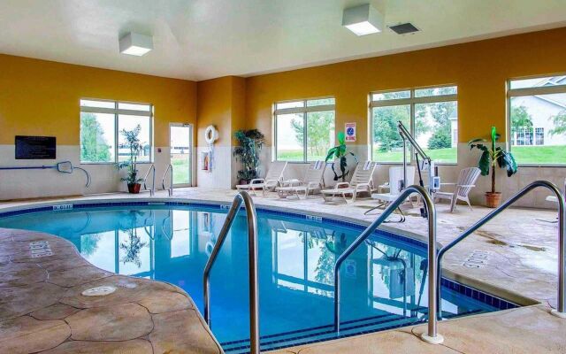 Comfort Inn & Suites Grinnell near I-80