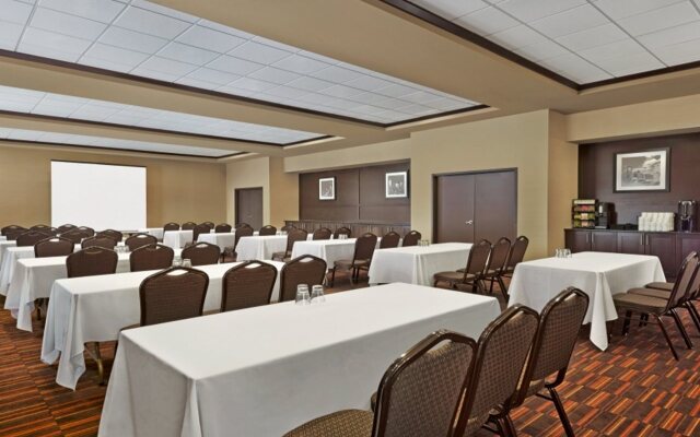 Four Points by Sheraton Edmonton International Airport