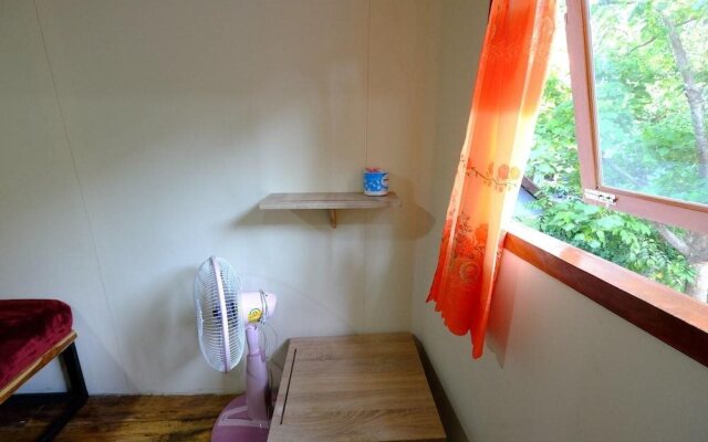 Usan Ta Yay Guest House