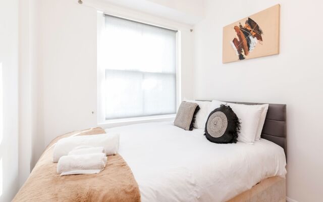 Kings Road Apartments