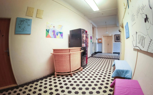 Hostel Dakura