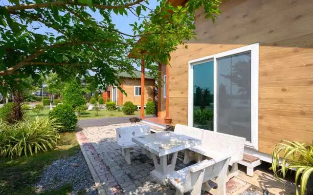 Beung Sampathuan Fishing & Resort