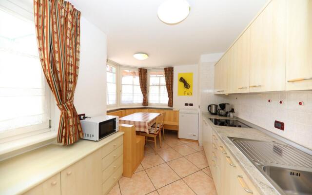 Aisciuda - 022113-At-052570-605 Aisciuda