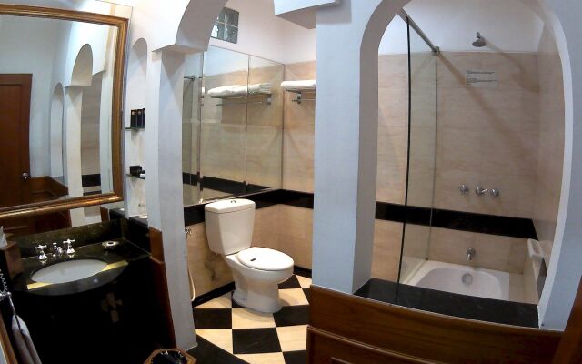 Geulis Boutique Hotel & Cafe