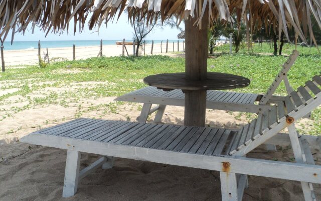 White Sand Beach Inn