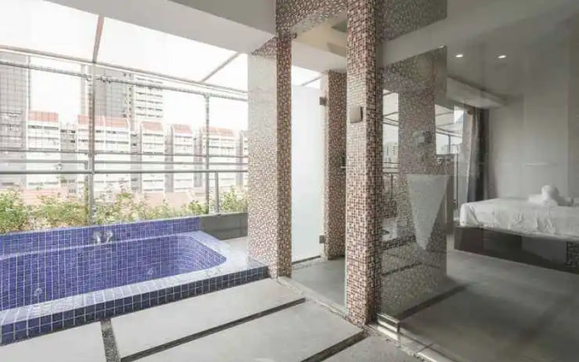 A Hotel Dickson