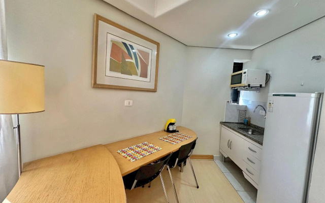 Bienal First Class Flat Service - UH403