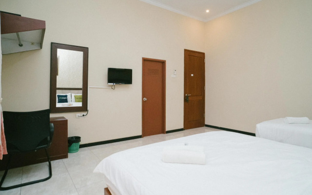 Urbanview Hotel Griya Surya Malang by RedDoorz