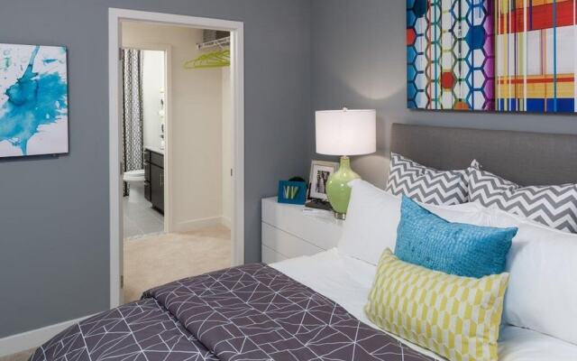 Global Luxury Suites at Park Crest Lofts
