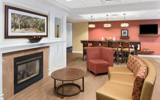 Hampton Inn Columbus-North